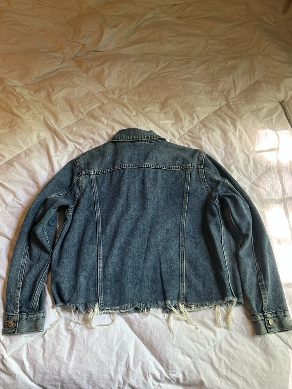 Lucky Brand Faded Blue Denim Jean Jacket with Raw Hem - Picture 10 of 10